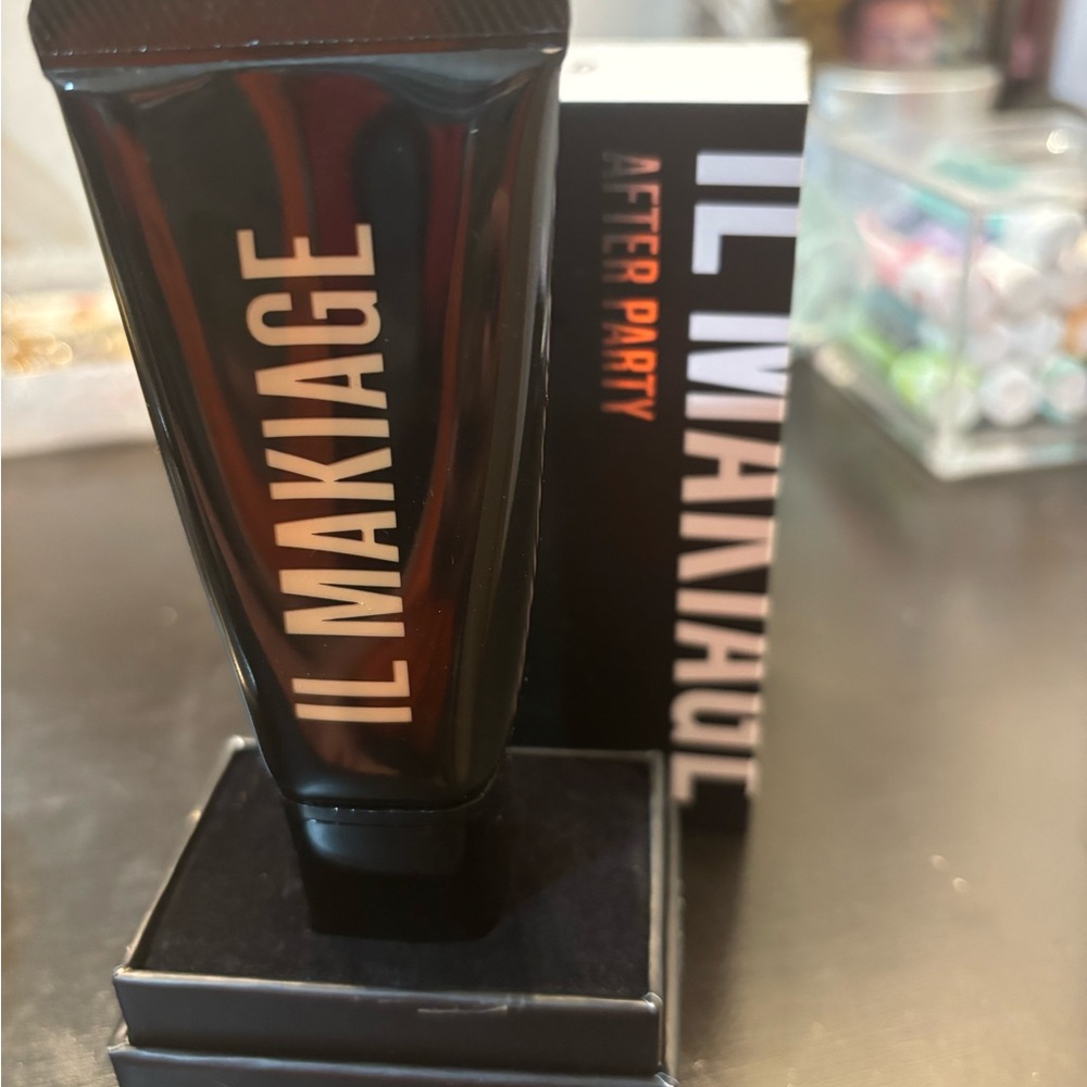 Il Makiage after party full coverage foundation 115 new in box